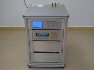 YCSS-103 Alta precisión 0.05% hasta 0.02% y alta estabilidad 0.003% Fuente de alimentación estándar trifásica móvil y sistema de prueba de medidor
